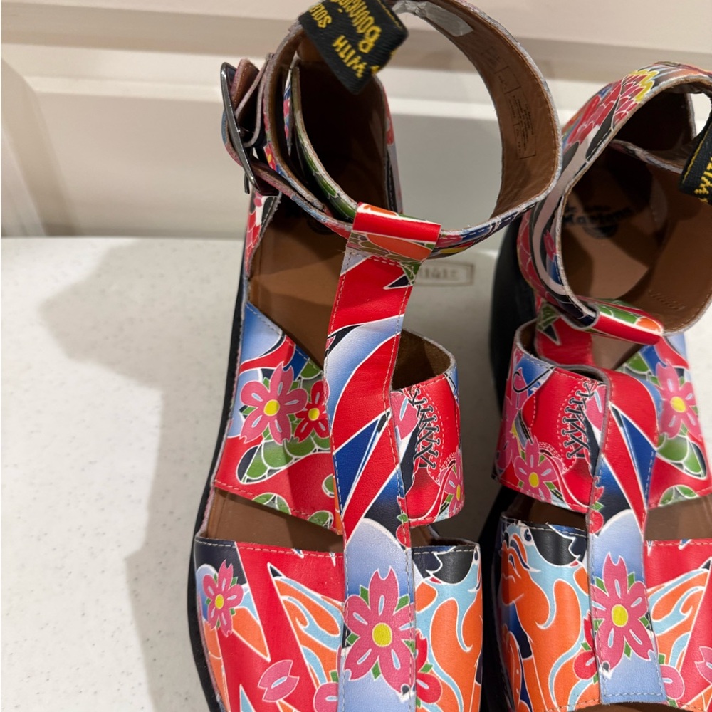 NEW Dr. Martens “ Bessie “ Leather Koi Pond Platform Sandals ~ Size 10 - Picture 14 of 16